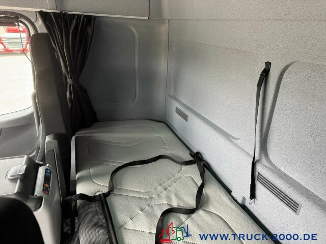 Mercedes-Benz Atego 1227 Big Space Großes Haus 7,2m Pritsche - Camión caja abierta: foto 3 Mercedes-Benz Atego 1227 Big Space Großes Haus 7,2m Pritsche - Camión caja abierta: foto 3