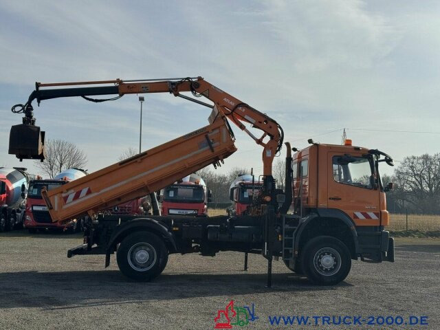 Mercedes-Benz Axor 1829 4x4 Atlas 7m=800kg FB Winterdienst - Camión volquete, Camión grúa: foto 5 Mercedes-Benz Axor 1829 4x4 Atlas 7m=800kg FB Winterdienst - Camión volquete, Camión grúa: foto 5