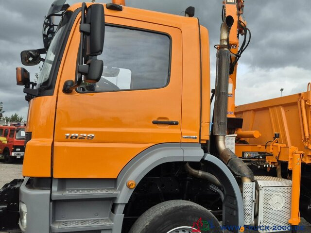Mercedes-Benz Axor 1829 4x4 Atlas65.2 Kran Kommunal Austattung - Camión volquete, Camión grúa: foto 5 Mercedes-Benz Axor 1829 4x4 Atlas65.2 Kran Kommunal Austattung - Camión volquete, Camión grúa: foto 5