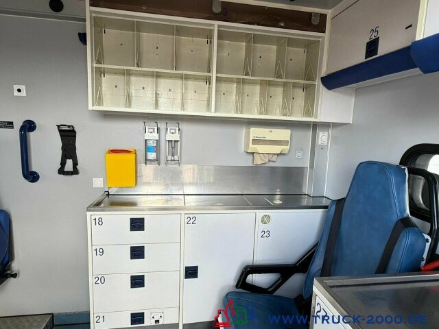 Mercedes-Benz Sprinter 516 Fahrtec RTW Luftfederung 1. Hand - Ambulancia: foto 4 Mercedes-Benz Sprinter 516 Fahrtec RTW Luftfederung 1. Hand - Ambulancia: foto 4