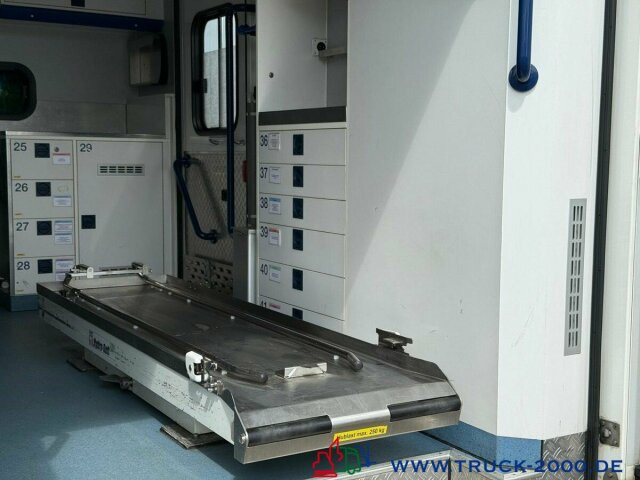 Mercedes-Benz Sprinter 516 Fahrtec RTW Luftfederung Retarder - Ambulancia: foto 2 Mercedes-Benz Sprinter 516 Fahrtec RTW Luftfederung Retarder - Ambulancia: foto 2