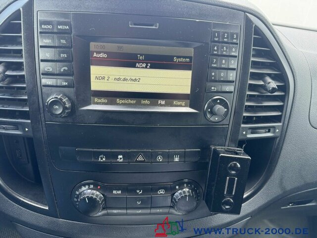 Mercedes-Benz Vito 119 CDI 4x4 Notarzt Rettung Ambulance Klima - Ambulancia: foto 5 Mercedes-Benz Vito 119 CDI 4x4 Notarzt Rettung Ambulance Klima - Ambulancia: foto 5
