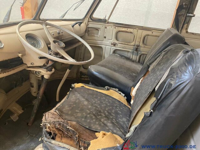 Volkswagen Bus mit Scheiben Restaurierungsobjekt Verzollt - Furgón: foto 5 Volkswagen Bus mit Scheiben Restaurierungsobjekt Verzollt - Furgón: foto 5