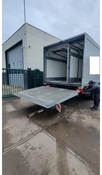 Dhollandia Tailgate / Loadboard / Laadklep / Achtersluitklep 2000 kg MBB / Palfinger / B.A.R. Cargolift - Trampilla elevadora: foto 2 Dhollandia Tailgate / Loadboard / Laadklep / Achtersluitklep 2000 kg MBB / Palfinger / B.A.R. Cargolift - Trampilla elevadora: foto 2