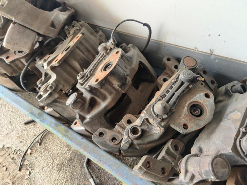 MAN Remklauwen / Brake calipers F2000 / TGA - Pinza de freno para Camión: foto 1 MAN Remklauwen / Brake calipers F2000 / TGA - Pinza de freno para Camión: foto 1