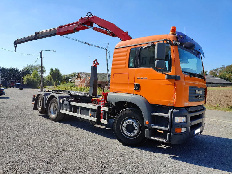 MAN TGA 28.310 Container / Fassi F130 - Camión multibasculante, Camión grúa: foto 1 MAN TGA 28.310 Container / Fassi F130 - Camión multibasculante, Camión grúa: foto 1