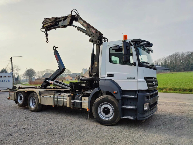 Mercedes-Benz Axor 2536 Euro5 container multilift crane HIAB 220 - Camión multibasculante, Camión grúa: foto 2 Mercedes-Benz Axor 2536 Euro5 container multilift crane HIAB 220 - Camión multibasculante, Camión grúa: foto 2