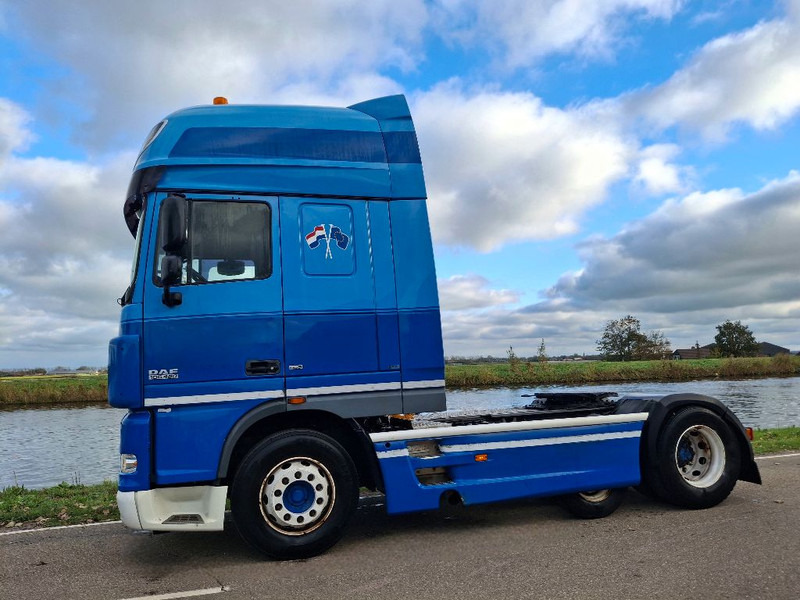 DAF XF 105.460 MANUAL GEARBOX - Cabeza tractora: foto 2 DAF XF 105.460 MANUAL GEARBOX - Cabeza tractora: foto 2