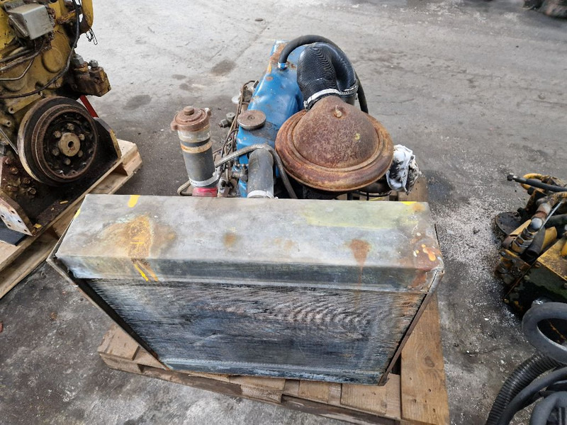 Ford F2 6015 - Motor: foto 5 Ford F2 6015 - Motor: foto 5