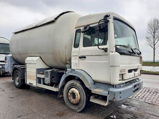 Renault MIDLINER M210 GAS / LPG - Camión cisterna: foto 2 Renault MIDLINER M210 GAS / LPG - Camión cisterna: foto 2