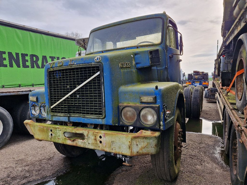 Volvo N1033 6X4 - Camión chasis: foto 1 Volvo N1033 6X4 - Camión chasis: foto 1