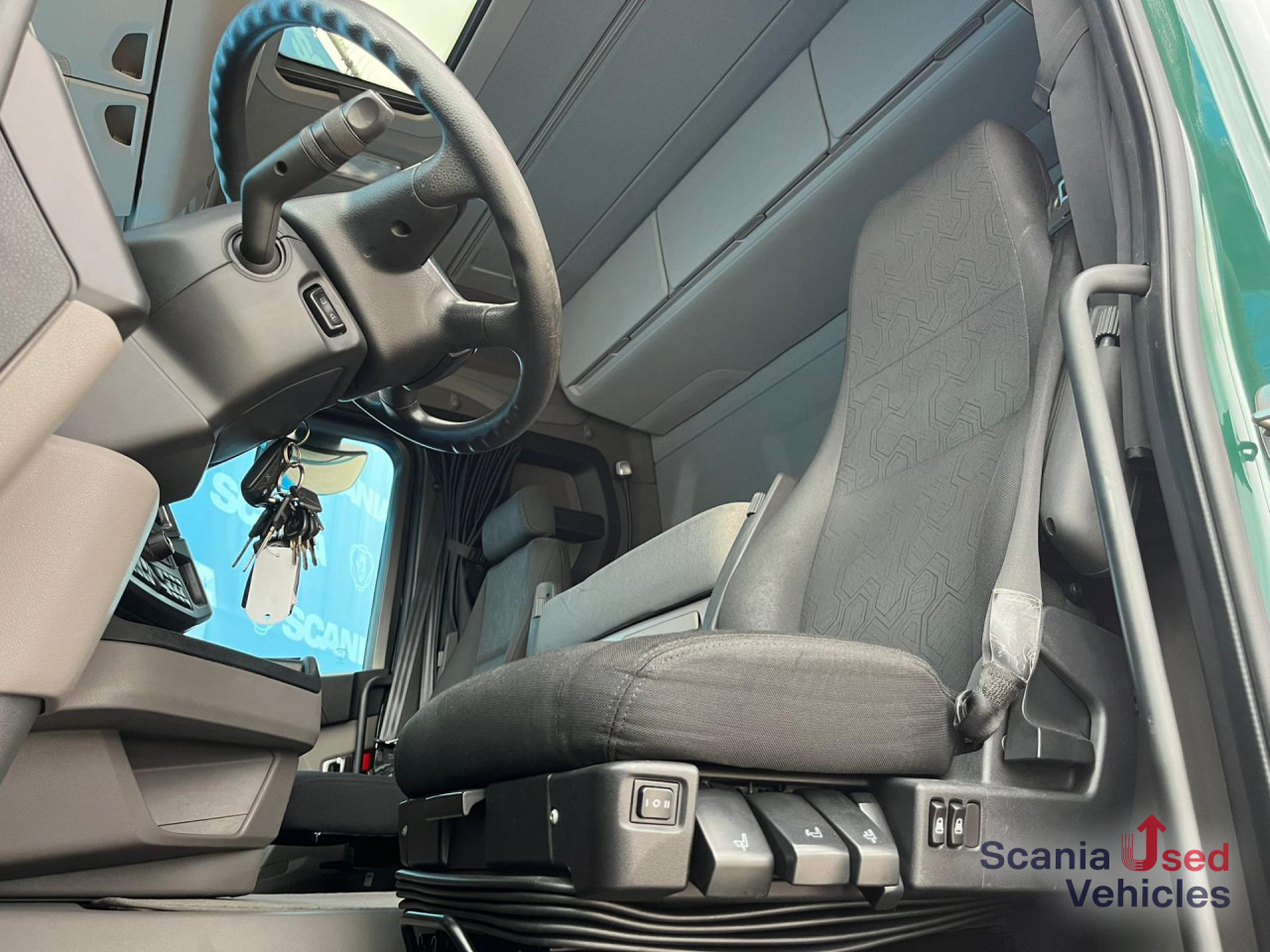 SCANIA R 410 A4x2NA RETARDER ADR FL LED ACC - Cabeza tractora: foto 2 SCANIA R 410 A4x2NA RETARDER ADR FL LED ACC - Cabeza tractora: foto 2