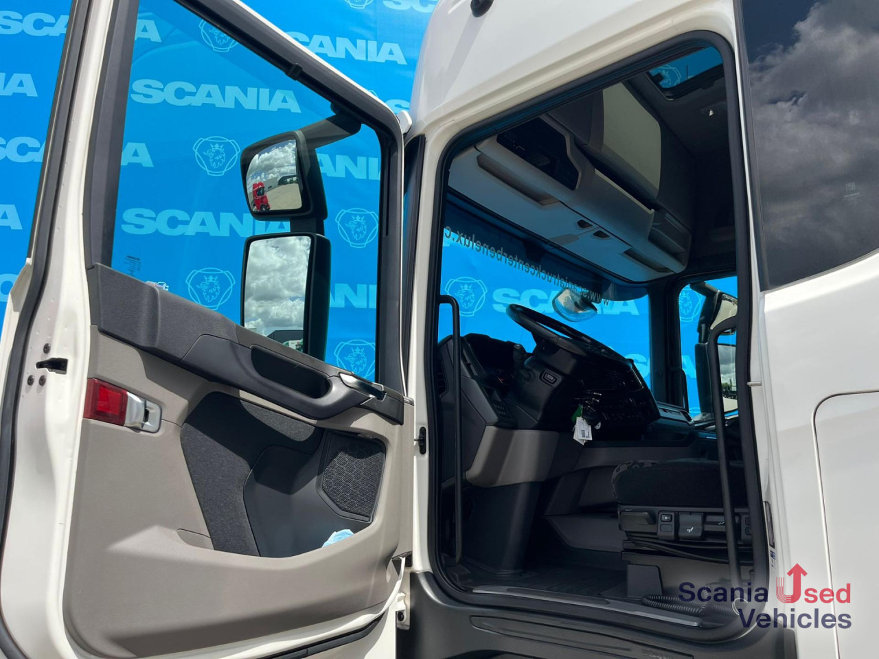 SCANIA R 450 A4x2EB RETARDER MEGA / VOLUME DIFF-L 8T PTOV - Cabeza tractora: foto 2 SCANIA R 450 A4x2EB RETARDER MEGA / VOLUME DIFF-L 8T PTOV - Cabeza tractora: foto 2