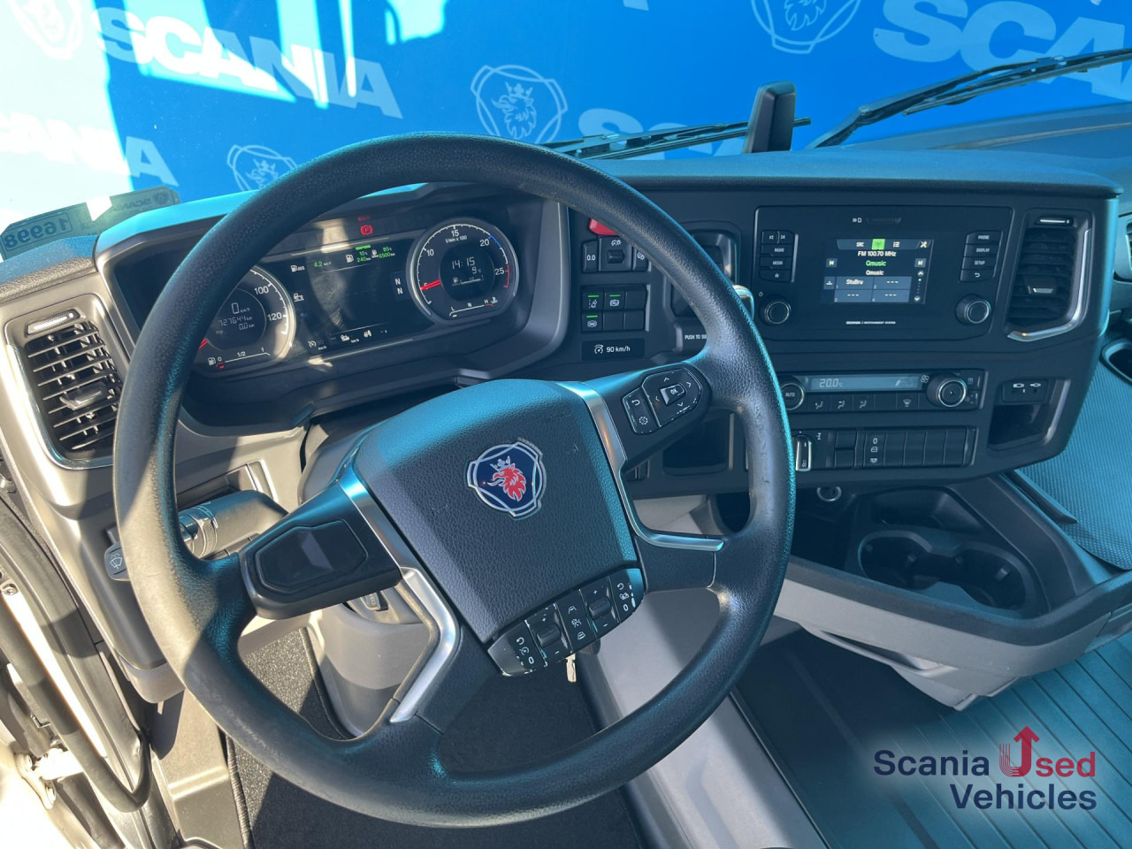 SCANIA R 450 A4x2NA RETARDER 8T DIFF-L SMART2 - Cabeza tractora: foto 3 SCANIA R 450 A4x2NA RETARDER 8T DIFF-L SMART2 - Cabeza tractora: foto 3