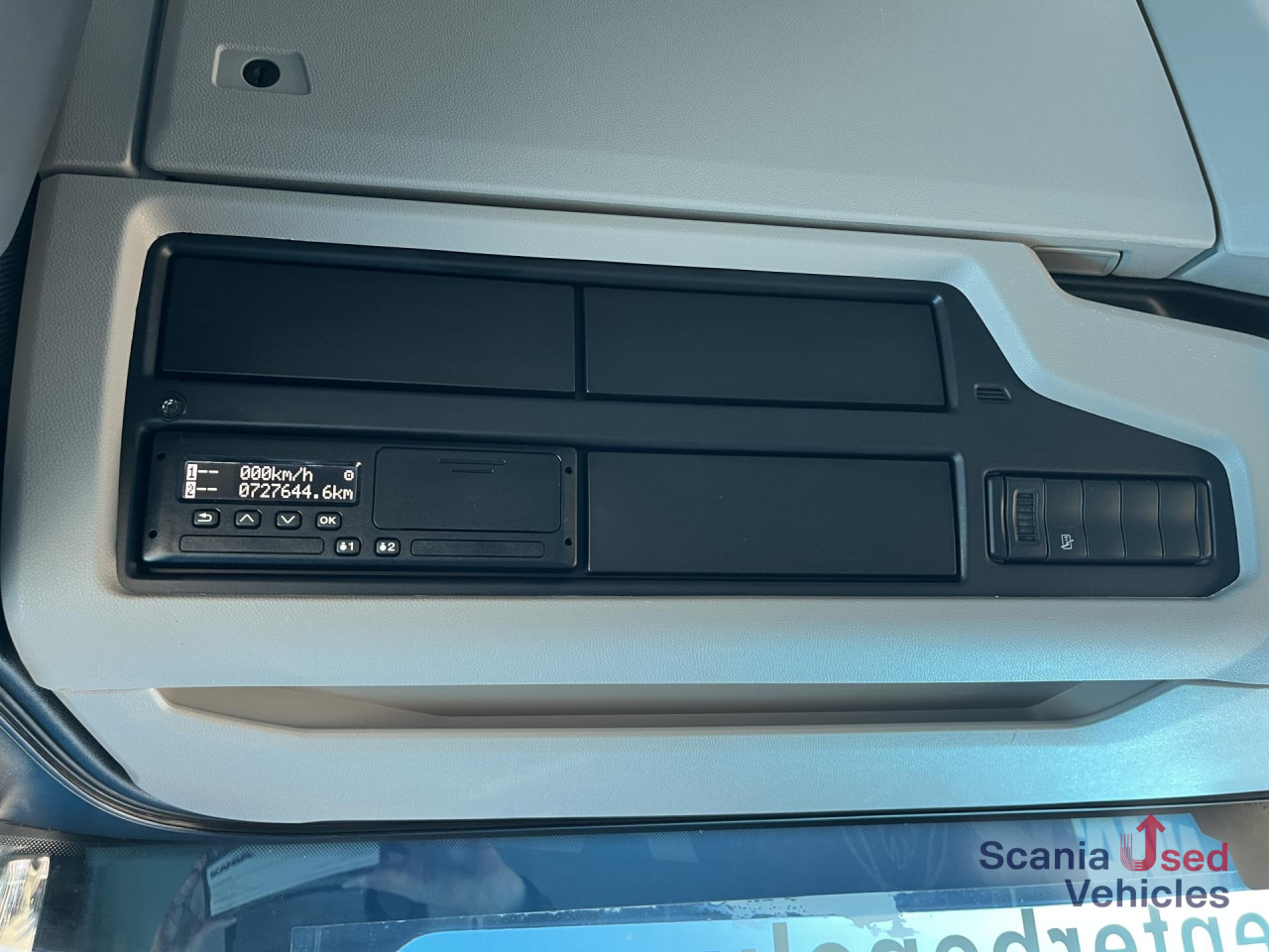 SCANIA R 450 A4x2NA RETARDER 8T DIFF-L SMART2 - Cabeza tractora: foto 5 SCANIA R 450 A4x2NA RETARDER 8T DIFF-L SMART2 - Cabeza tractora: foto 5