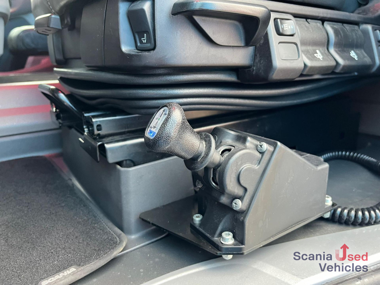 SCANIA R 450 A4x2NB RETARDER DIFF-L KIPPER HYDRO ADR-FL - Cabeza tractora: foto 4 SCANIA R 450 A4x2NB RETARDER DIFF-L KIPPER HYDRO ADR-FL - Cabeza tractora: foto 4
