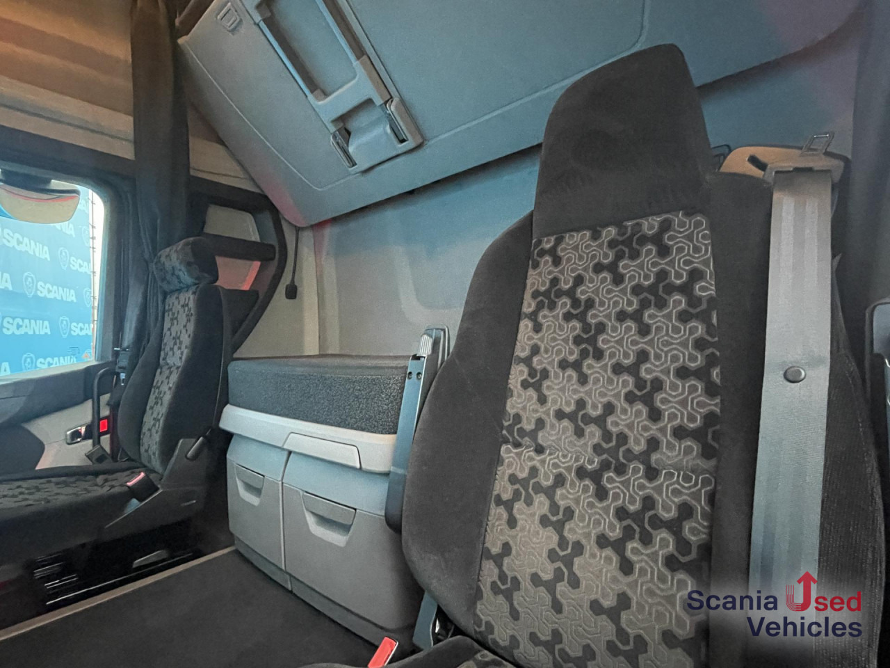 Cabeza tractora SCANIA R 460 A4x2NA RETARDER PTO PARK AIRCO SUPER!: foto 6 Cabeza tractora SCANIA R 460 A4x2NA RETARDER PTO PARK AIRCO SUPER!: foto 6