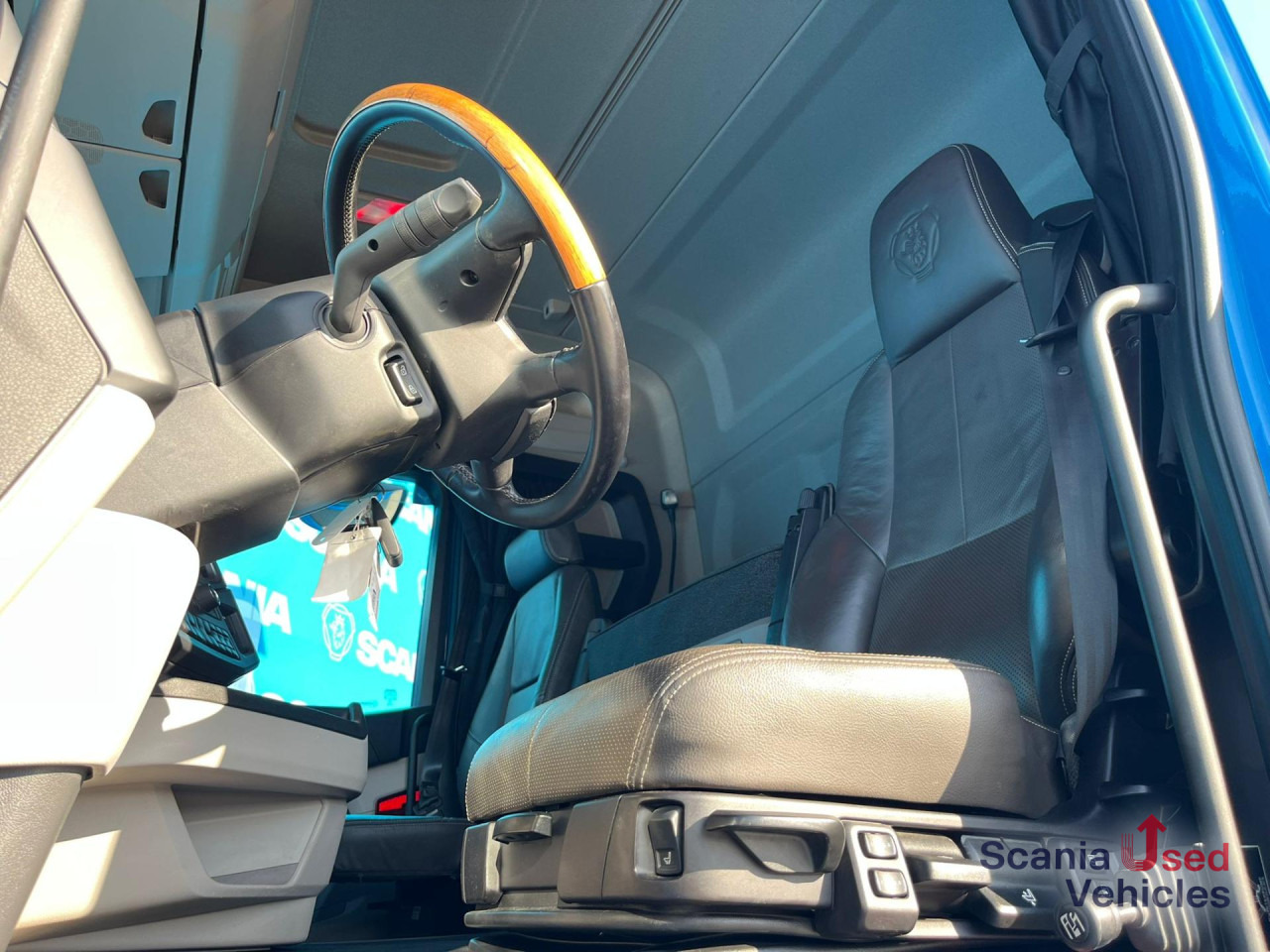 SCANIA R 500 A4x2NB DIFF LOCK RETARDER FULL AIR 8T HYDRO - Cabeza tractora: foto 4 SCANIA R 500 A4x2NB DIFF LOCK RETARDER FULL AIR 8T HYDRO - Cabeza tractora: foto 4