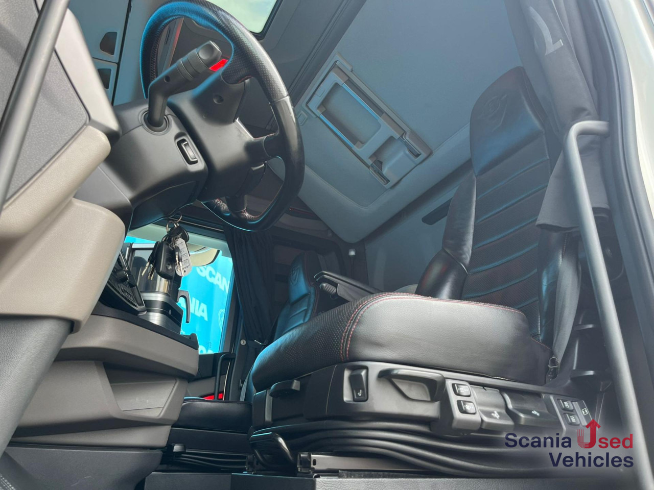 SCANIA S 520 A4x2NA V8 RETARDER P-AIRCO LED LEATHER - Cabeza tractora: foto 2 SCANIA S 520 A4x2NA V8 RETARDER P-AIRCO LED LEATHER - Cabeza tractora: foto 2