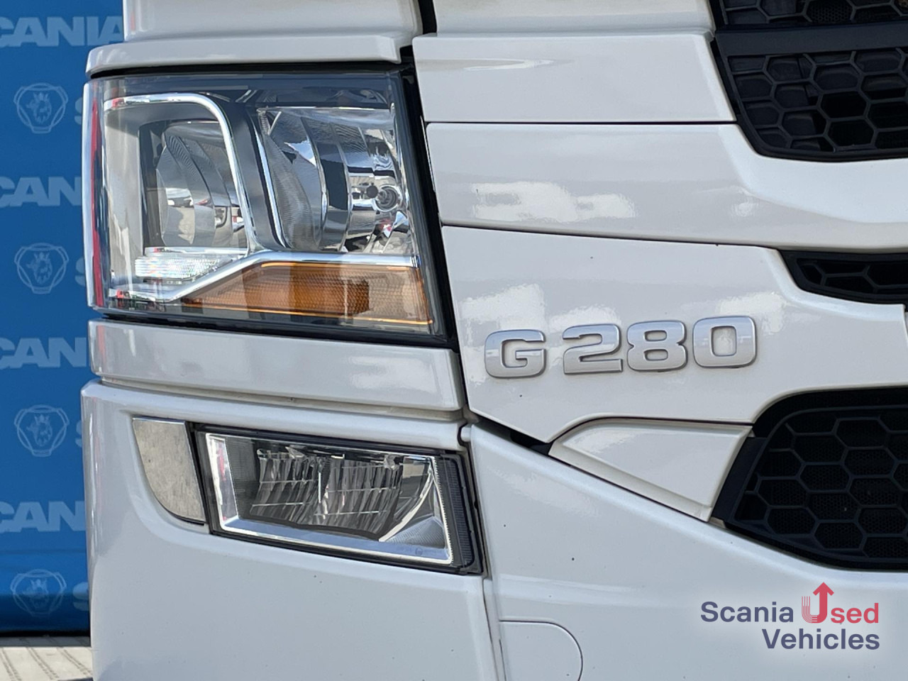SCANIA G 280 B4x2NB RETARDER FULL AIR CNG TAIL LIFT 2.5T - Camión caja cerrada: foto 2 SCANIA G 280 B4x2NB RETARDER FULL AIR CNG TAIL LIFT 2.5T - Camión caja cerrada: foto 2