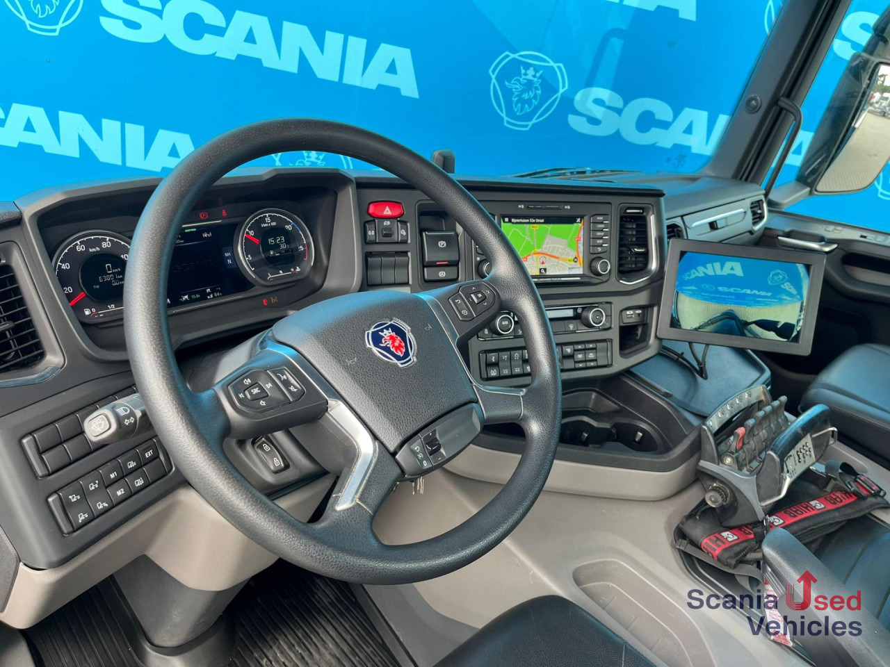 SCANIA G 450 B8x2*6NB DIFF-L HIAB X-HIPRO 262 EP-4 - Camión caja abierta: foto 3 SCANIA G 450 B8x2*6NB DIFF-L HIAB X-HIPRO 262 EP-4 - Camión caja abierta: foto 3