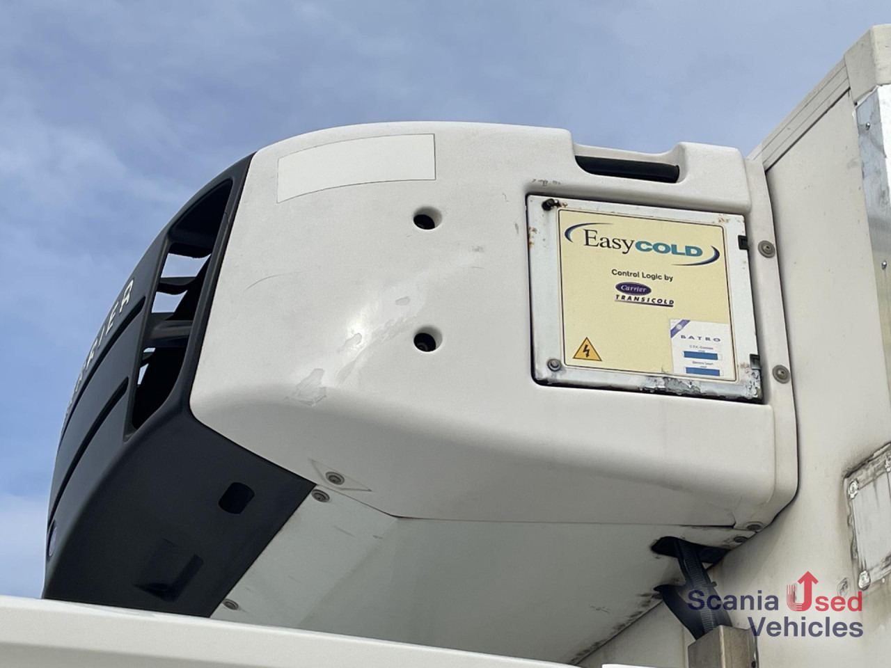 SCANIA P 250 B4x2LA FRIGO -27 TAIL LIFT 1.5T 815X251X244C - Camión frigorífico: foto 2 SCANIA P 250 B4x2LA FRIGO -27 TAIL LIFT 1.5T 815X251X244C - Camión frigorífico: foto 2