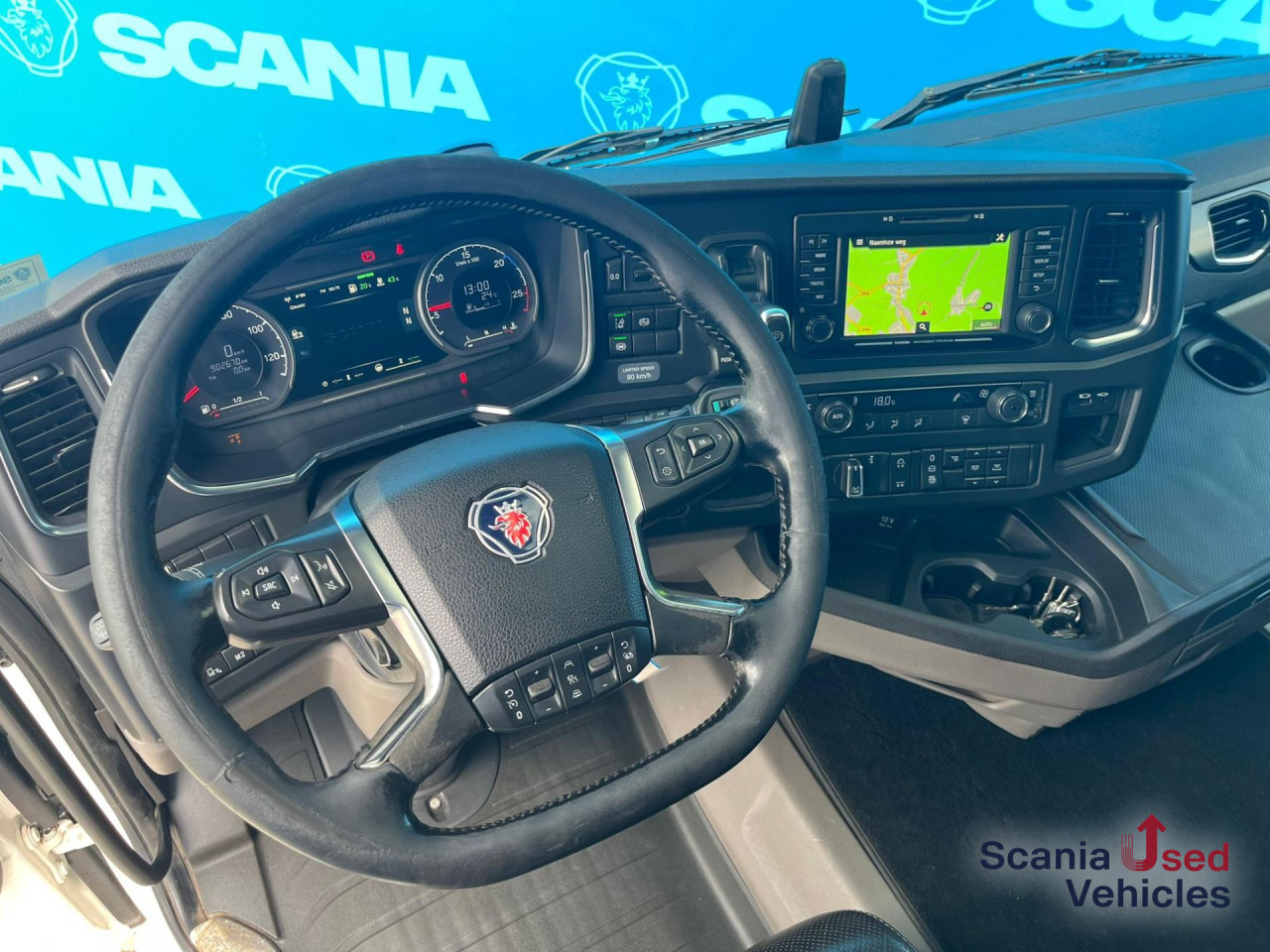 SCANIA R 500 B6x2NB HOOKLIFT RETARDER FULL-AIR 9T DIIF-L - Camión chasis: foto 5 SCANIA R 500 B6x2NB HOOKLIFT RETARDER FULL-AIR 9T DIIF-L - Camión chasis: foto 5