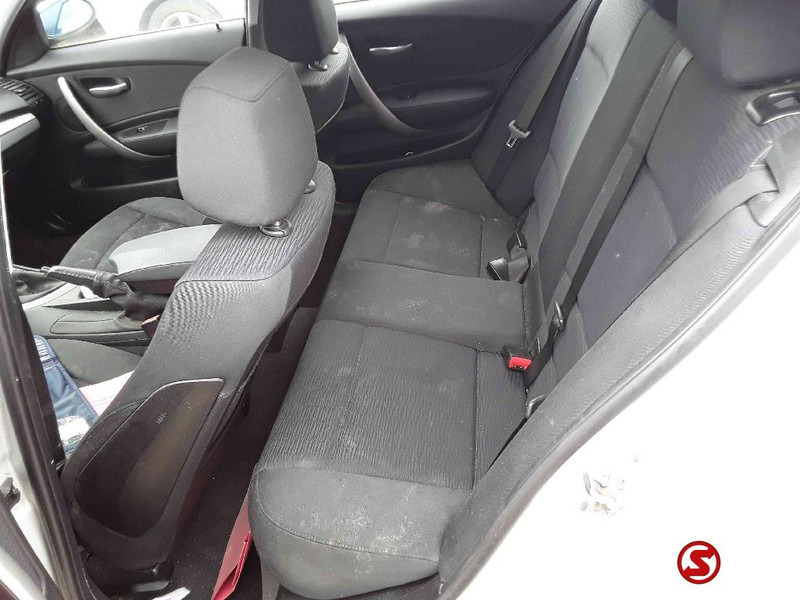 Coche BMW 1 Serie 118d motor KAPOT -broken: foto 9