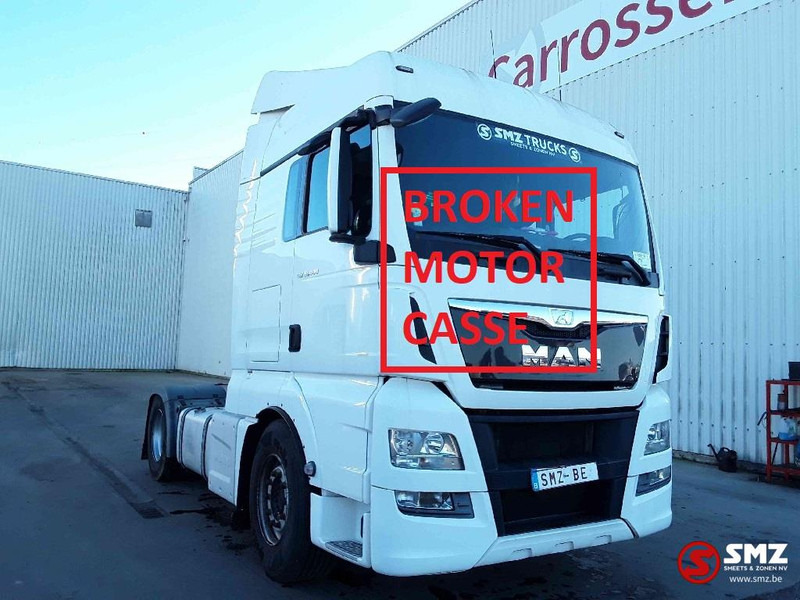 MAN TGX 18.440 broken MOTOR casse - Cabeza tractora: foto 1 MAN TGX 18.440 broken MOTOR casse - Cabeza tractora: foto 1