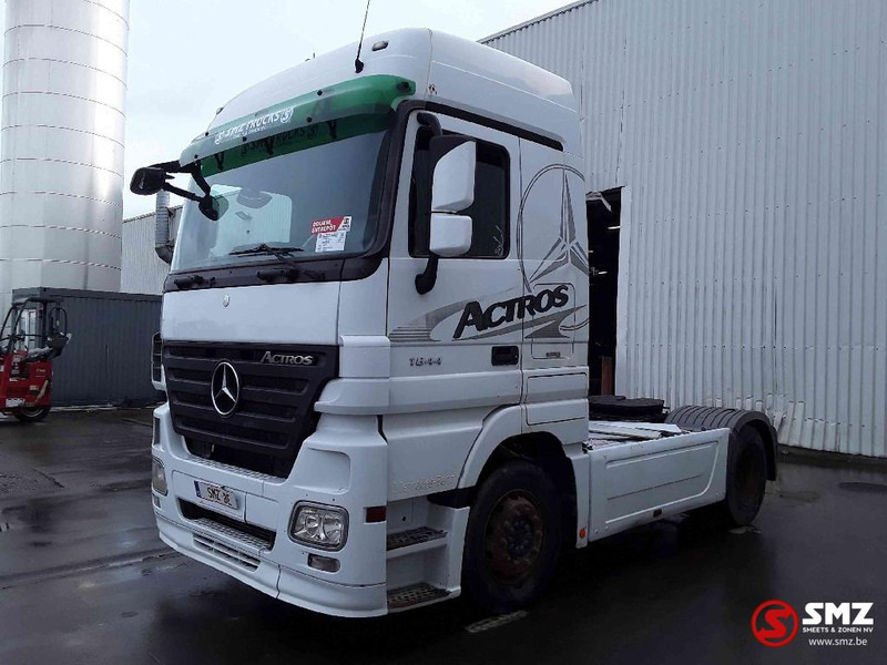 Mercedes-Benz Actros 1844 megaspace 3 pedal - Cabeza tractora: foto 3 Mercedes-Benz Actros 1844 megaspace 3 pedal - Cabeza tractora: foto 3