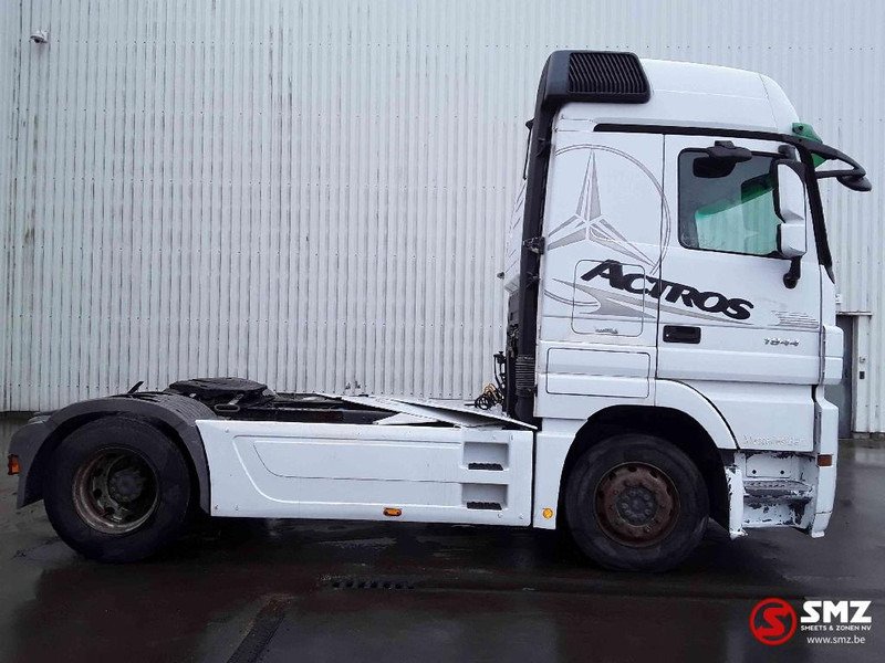 Mercedes-Benz Actros 1844 megaspace 3 pedal - Cabeza tractora: foto 4 Mercedes-Benz Actros 1844 megaspace 3 pedal - Cabeza tractora: foto 4