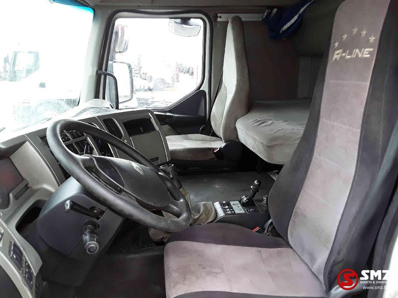 Foto del interior 1: Cabeza tractora Renault Premium 450 manual 1010000km