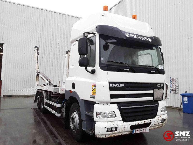 DAF CF 460 - Camión portacontenedor de cadenas: foto 1 DAF CF 460 - Camión portacontenedor de cadenas: foto 1