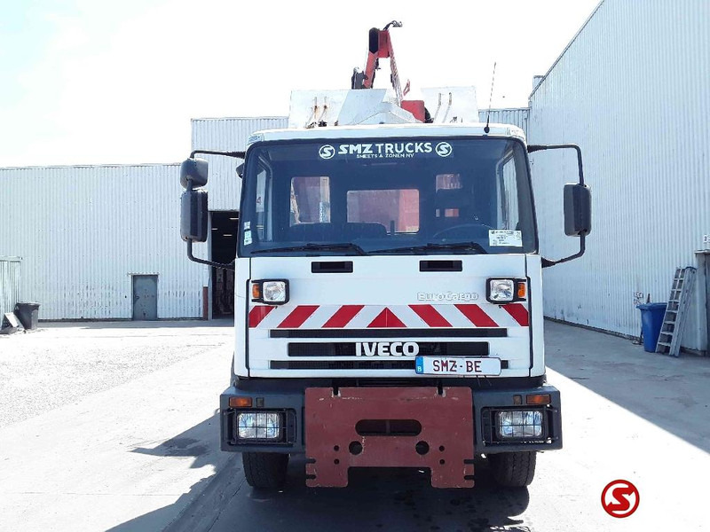 Iveco Eurocargo 150 E 18 120000km manual pump - Camión volquete, Camión grúa: foto 2 Iveco Eurocargo 150 E 18 120000km manual pump - Camión volquete, Camión grúa: foto 2