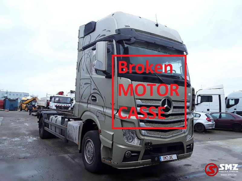 Mercedes-Benz Actros 1851 motor KO broken casse - Camión portacontenedore/ Intercambiable: foto 1 Mercedes-Benz Actros 1851 motor KO broken casse - Camión portacontenedore/ Intercambiable: foto 1