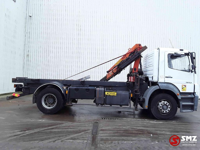 Mercedes-Benz Axor 1823 Palfinger pk4501 - Camión caja abierta, Camión grúa: foto 4 Mercedes-Benz Axor 1823 Palfinger pk4501 - Camión caja abierta, Camión grúa: foto 4
