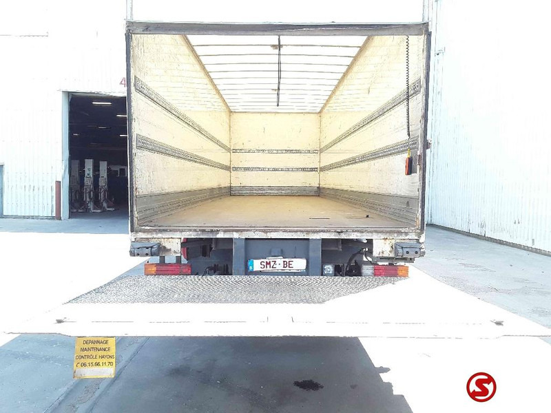 Camión caja cerrada Mercedes-Benz Axor 1829 manual airco: foto 12