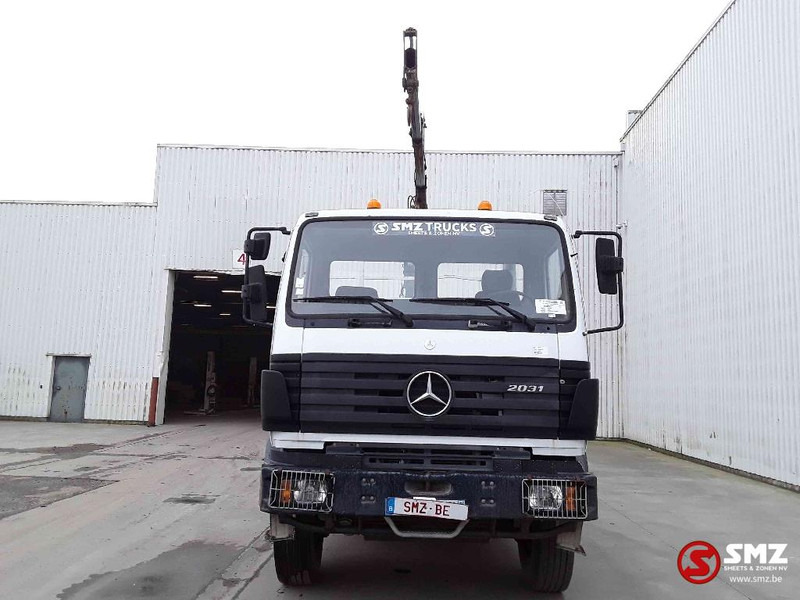 Mercedes-Benz SK 1831 hiab 090 lames - Camión caja abierta, Camión grúa: foto 2 Mercedes-Benz SK 1831 hiab 090 lames - Camión caja abierta, Camión grúa: foto 2