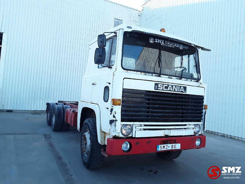 Scania 111 6x2 super lames - Camión chasis: foto 1 Scania 111 6x2 super lames - Camión chasis: foto 1