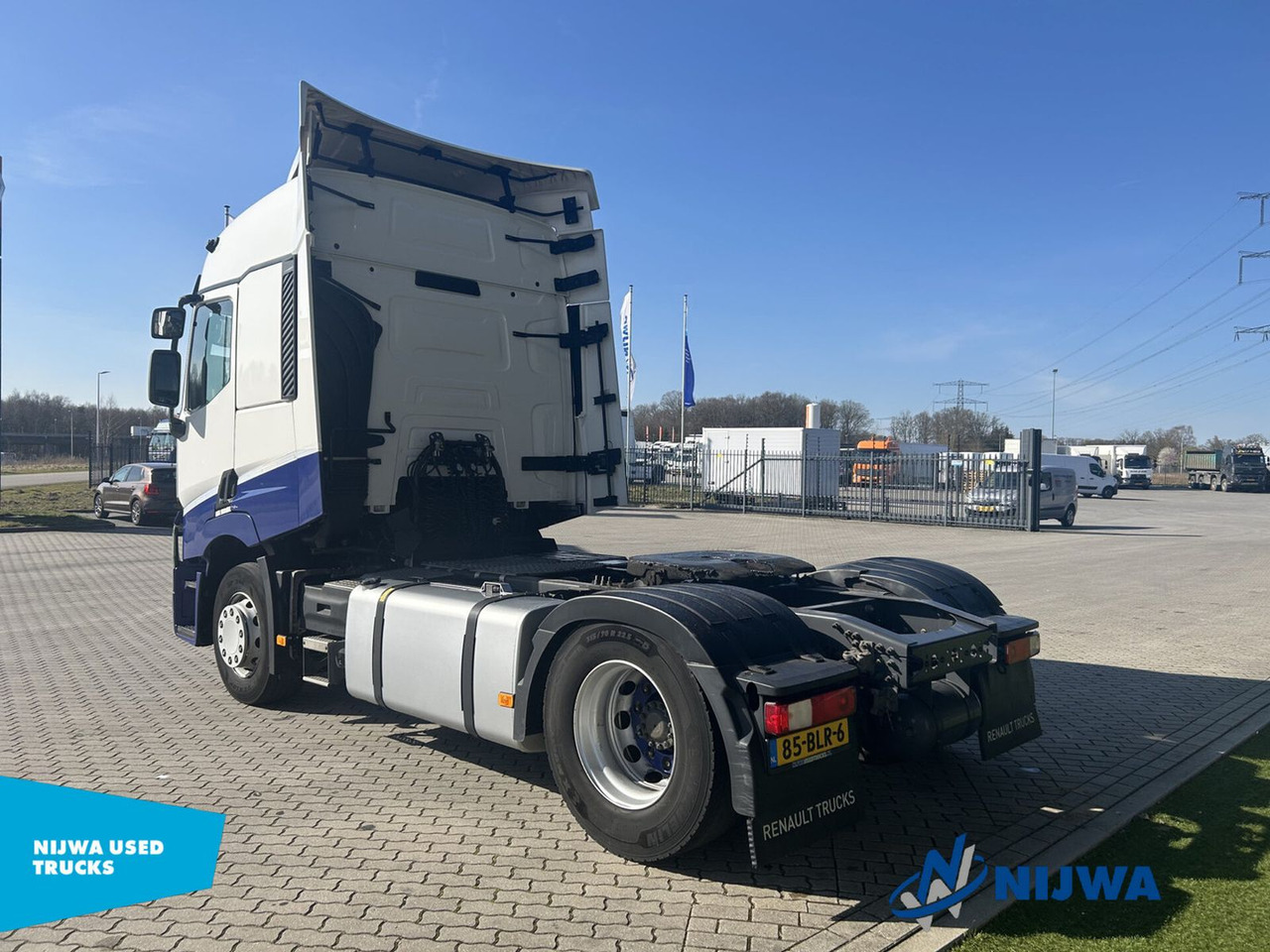 Renault T 460 4x2 Standkachel + Koelkast - Cabeza tractora: foto 4 Renault T 460 4x2 Standkachel + Koelkast - Cabeza tractora: foto 4