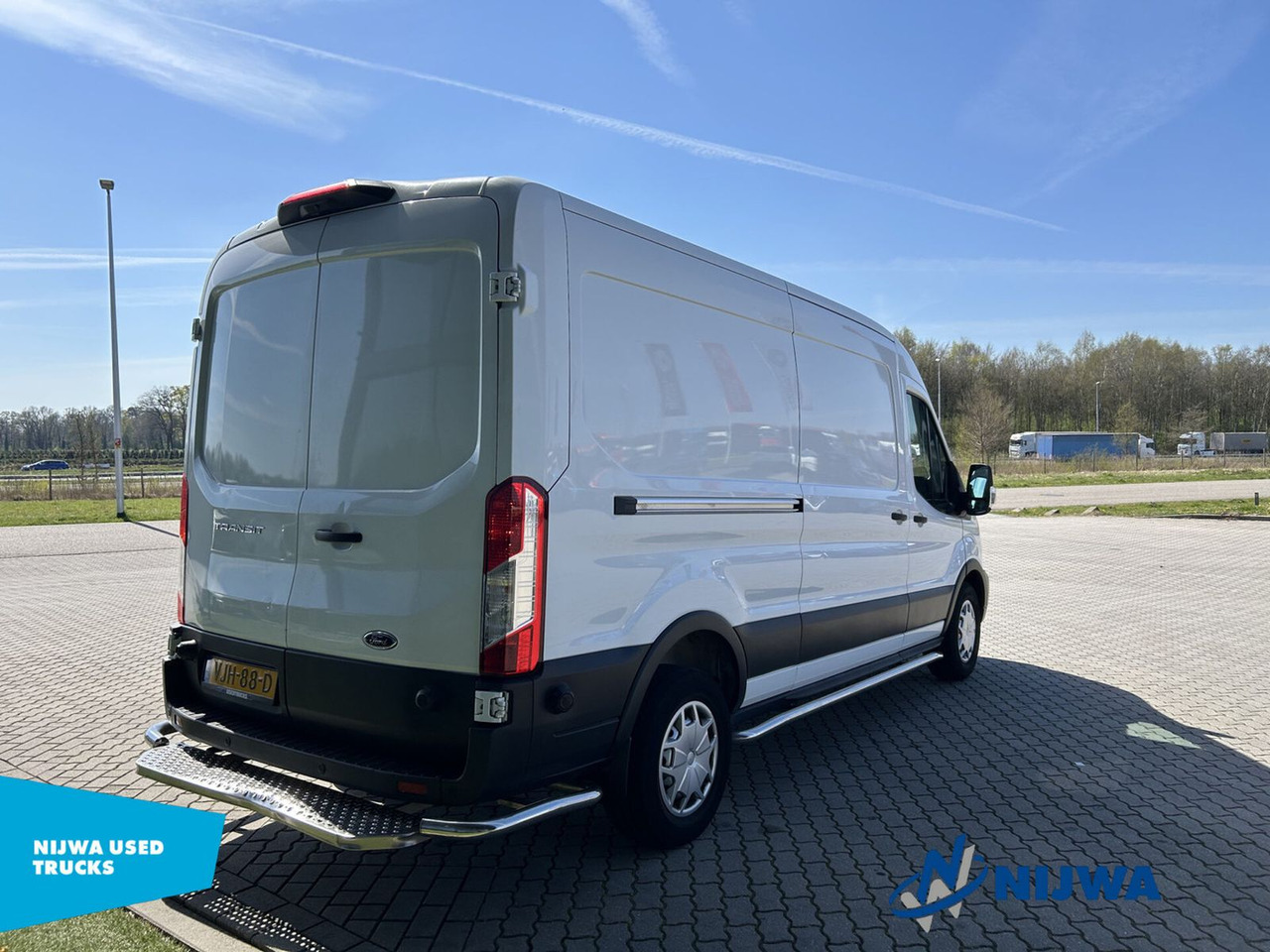 Ford Transit 130 L3H2 Automaat + Achteruitrijcamera - Furgón: foto 3 Ford Transit 130 L3H2 Automaat + Achteruitrijcamera - Furgón: foto 3