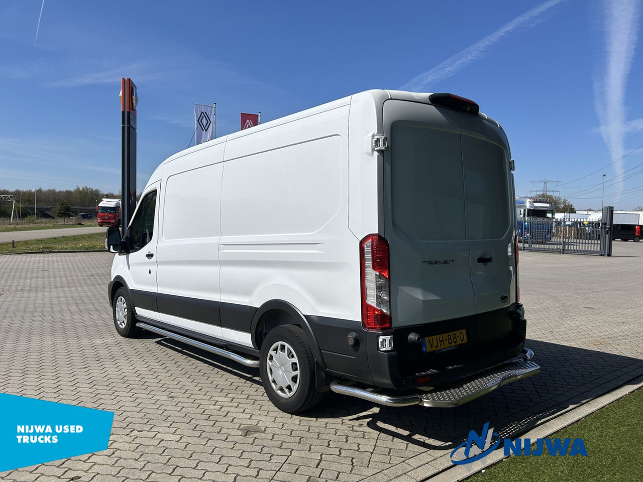 Ford Transit 130 L3H2 Automaat + Achteruitrijcamera - Furgón: foto 4 Ford Transit 130 L3H2 Automaat + Achteruitrijcamera - Furgón: foto 4