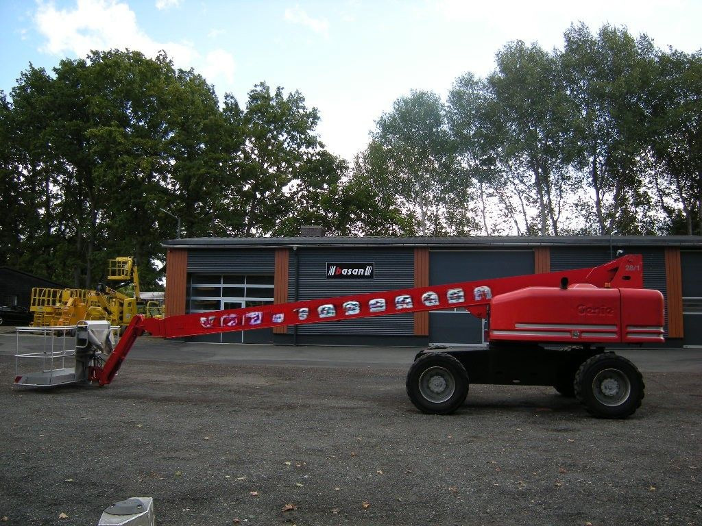 Genie Arbeitsbühne Genie S-85, AH 28 m - Camión con plataforma elevadora: foto 2 Genie Arbeitsbühne Genie S-85, AH 28 m - Camión con plataforma elevadora: foto 2