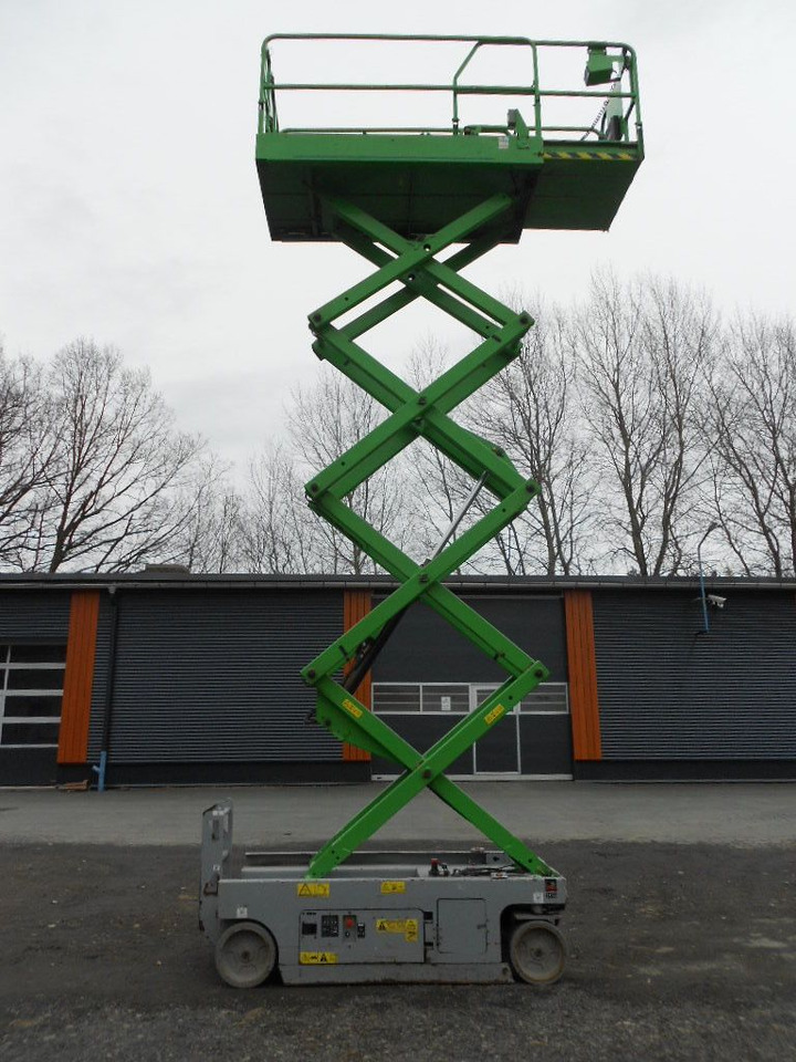 Genie GS 2646, Scherenarbeitsbühne Genie 9,9 m - Camión con plataforma elevadora: foto 1 Genie GS 2646, Scherenarbeitsbühne Genie 9,9 m - Camión con plataforma elevadora: foto 1
