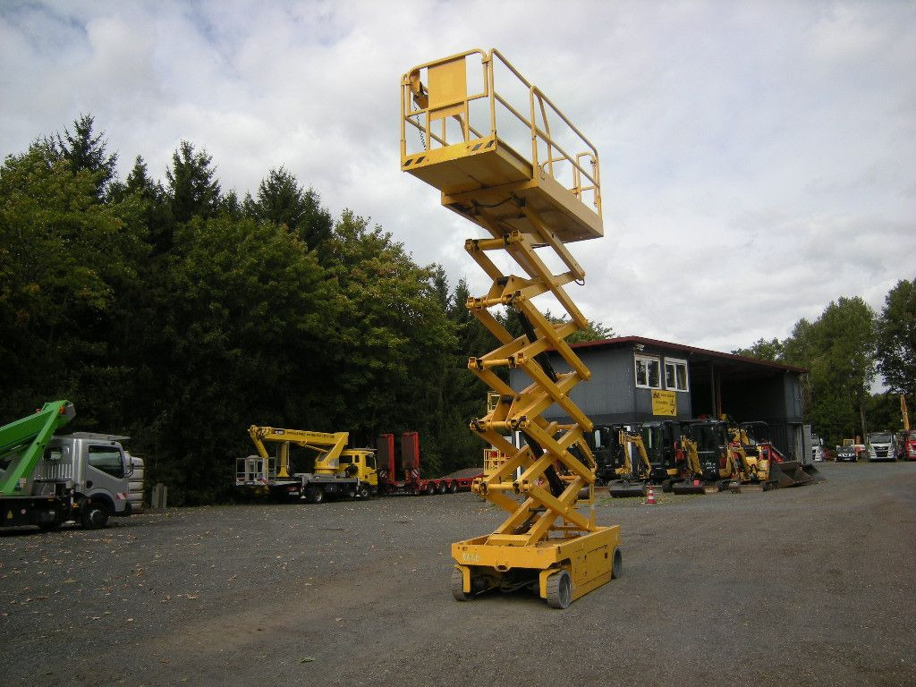 Genie GS 4047 Scherenarbeitsbühne Genie 14 m - Camión con plataforma elevadora: foto 4 Genie GS 4047 Scherenarbeitsbühne Genie 14 m - Camión con plataforma elevadora: foto 4