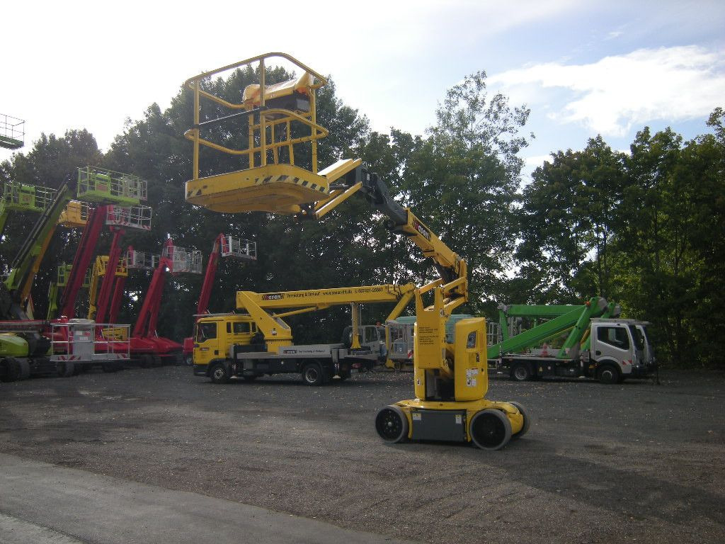 Haulotte HA12CJ+ , AH 12m, Korbarm drehbar - Camión con plataforma elevadora: foto 5 Haulotte HA12CJ+ , AH 12m, Korbarm drehbar - Camión con plataforma elevadora: foto 5