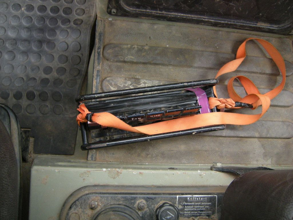 Furgoneta basculante Unimog U1250 mit Kran: foto 27 Furgoneta basculante Unimog U1250 mit Kran: foto 27