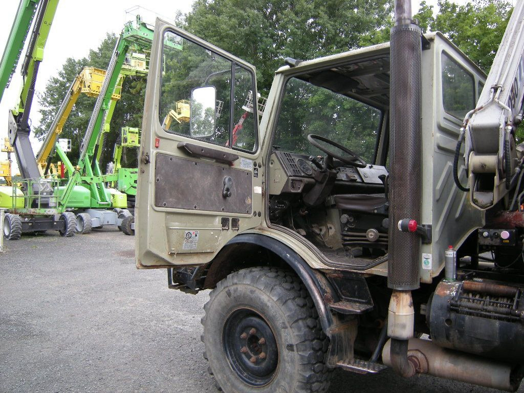 Furgoneta basculante Unimog U1250 mit Kran: foto 26 Furgoneta basculante Unimog U1250 mit Kran: foto 26