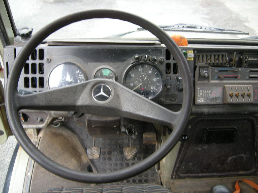 Furgoneta basculante Unimog U1250 mit Kran: foto 30 Furgoneta basculante Unimog U1250 mit Kran: foto 30