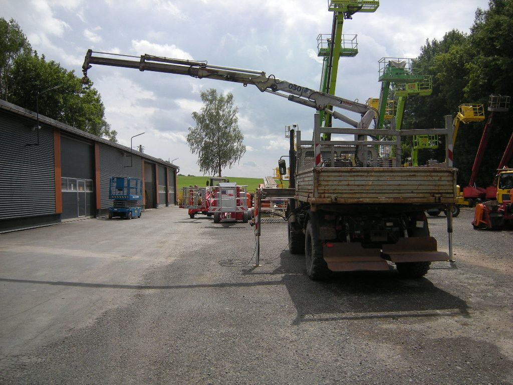 Furgoneta basculante Unimog U1250 mit Kran: foto 6 Furgoneta basculante Unimog U1250 mit Kran: foto 6